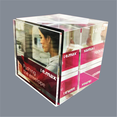 Os quadros acrílicos plásticos da foto, Desktop 6 do Lucite tomaram partido cubos acrílicos da foto